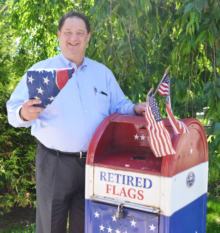 Bolinsky Organizes American Flag Retirement Drop-off